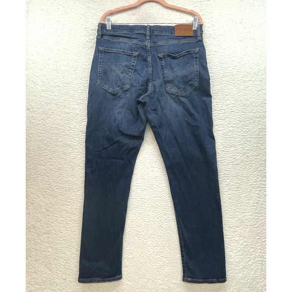 Lucky Brand Jeans 34x32 Blue 410 Athletic Straight Mid Rise Denim Medium Wash - Picture 2 of 15